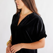 Load image into Gallery viewer, Caryn Lawn Betsy Velvet Top Black