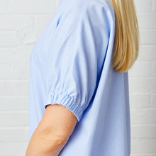 Load image into Gallery viewer, Caryn Lawn Betsy Top Summer Cotton Chambray