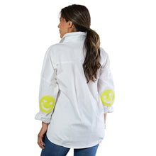 Load image into Gallery viewer, Caryn Lawn Everyday Smiley Face Shirt