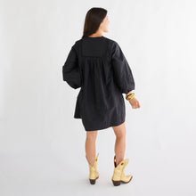 Load image into Gallery viewer, Caryn Lawn Stevie Dress Black