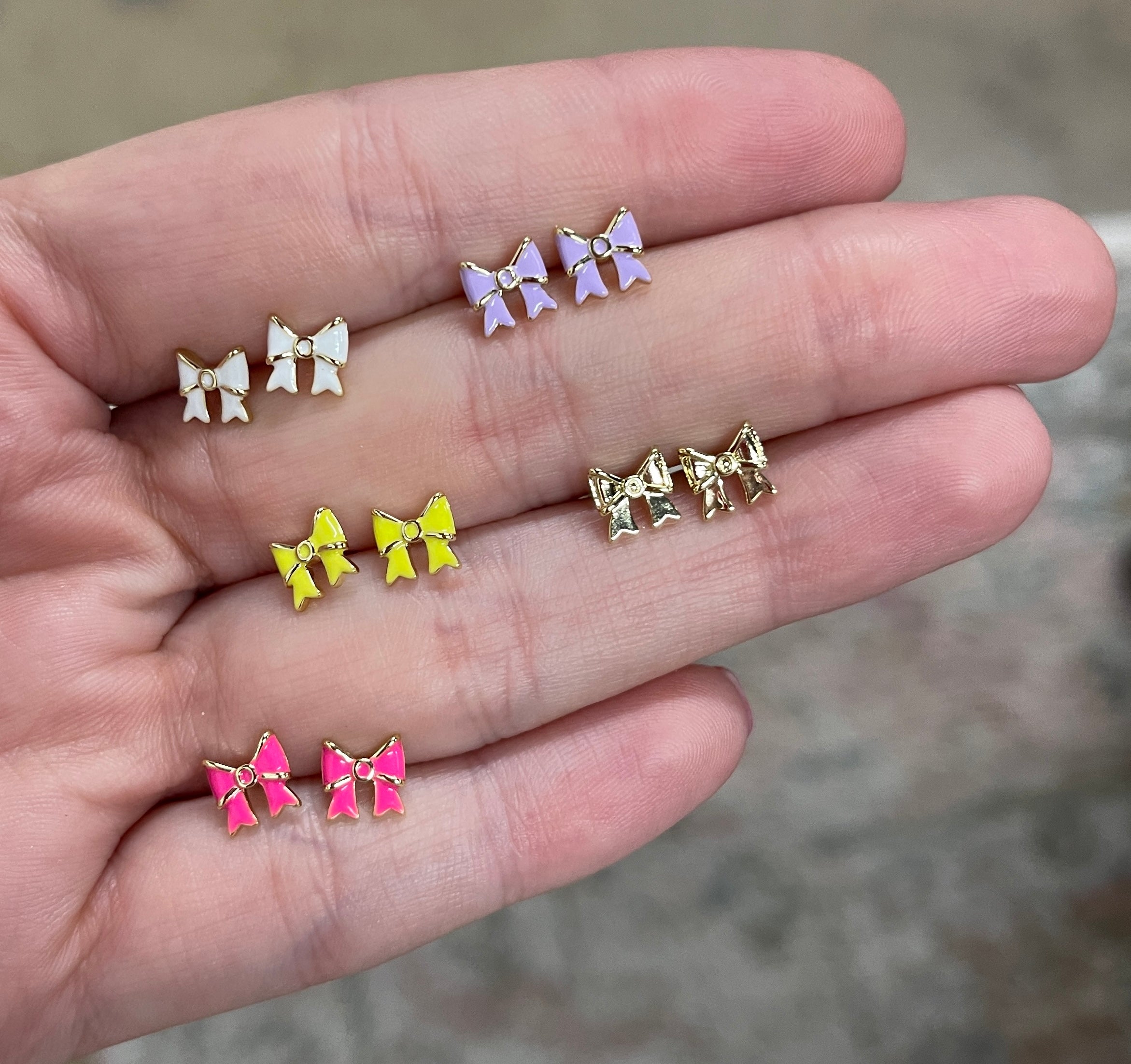 Caryn Lawn Teeny Tiny Bow Earring White