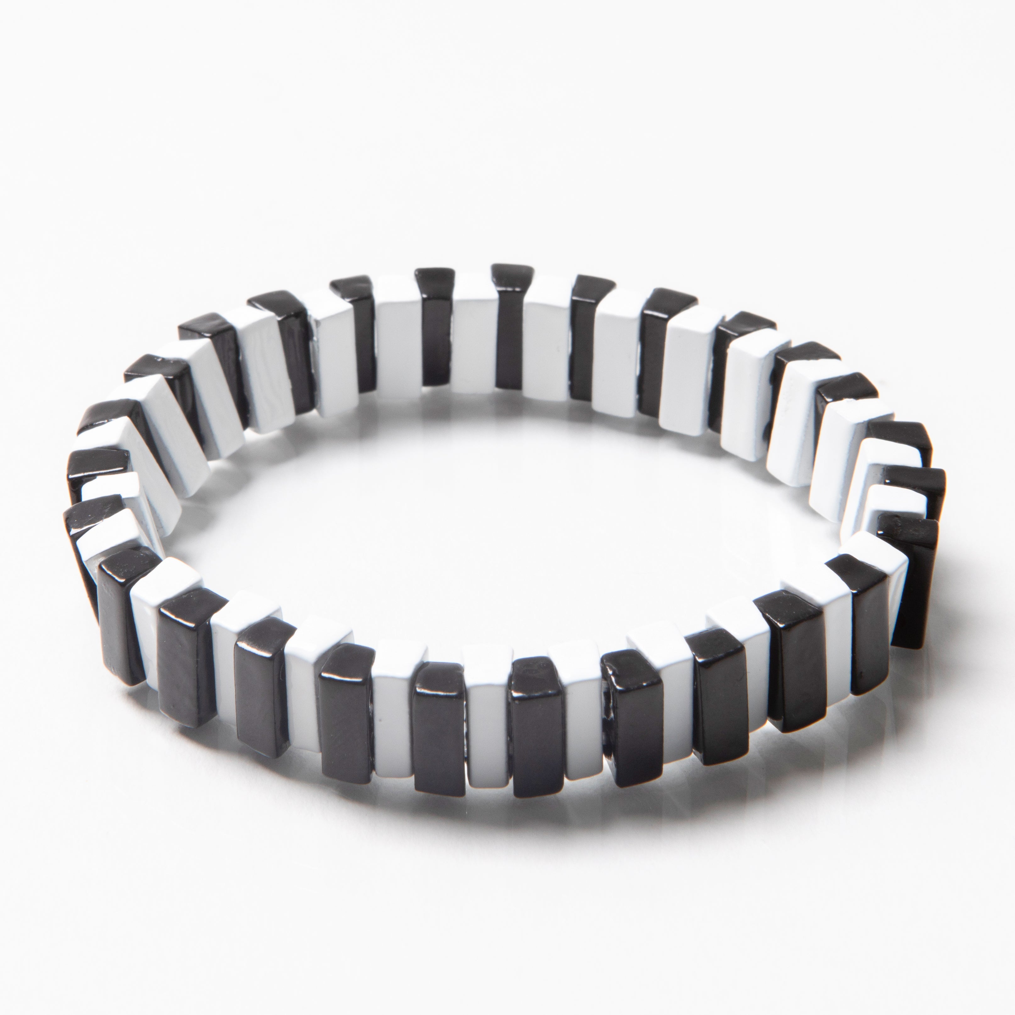 Caryn Lawn Tile Bead Bracelet - Black/White
