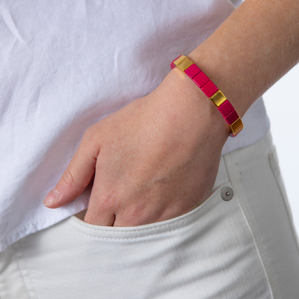 Caryn Lawn Tile Bead Bracelet - Fuschia/Gold