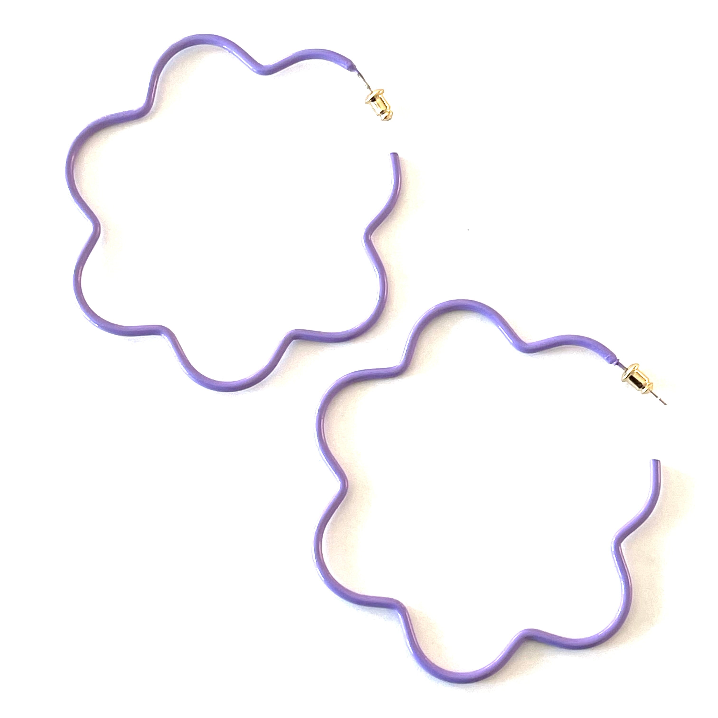 Caryn Lawn Daisy Hoop Earring Lavender