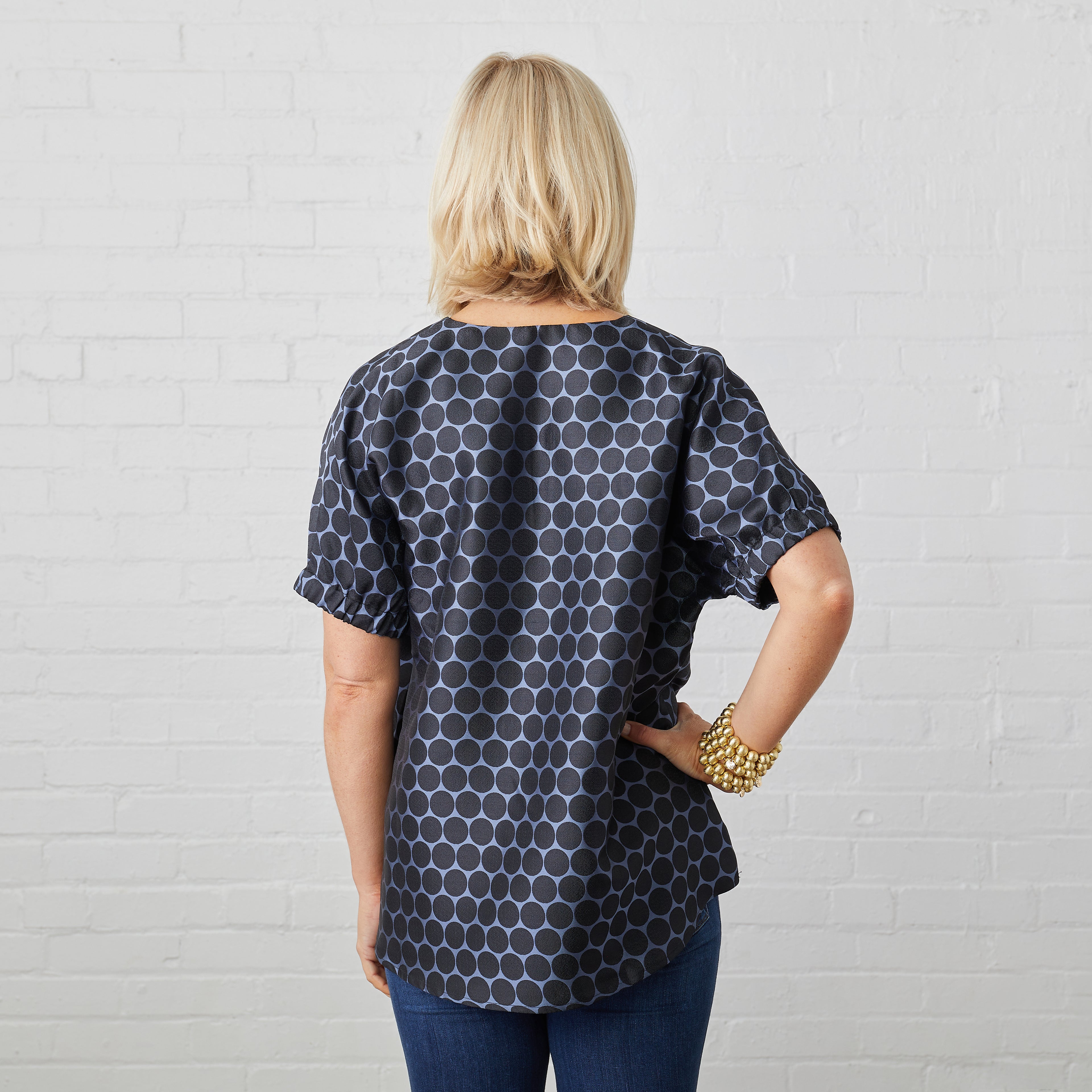Caryn Lawn Betsy Top Blue Jacquard